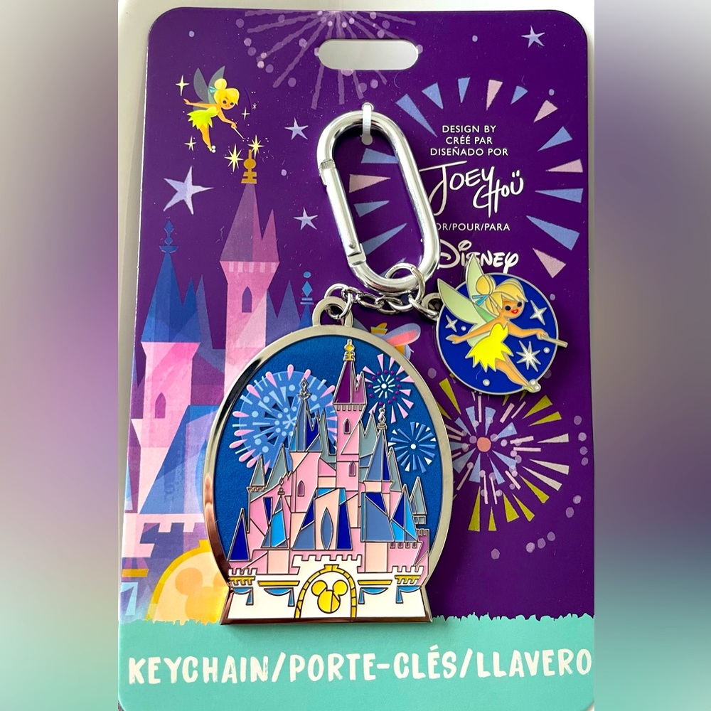Disney Castle 🏰 Keychain - Artist Joey Chou - Just Beautiful!